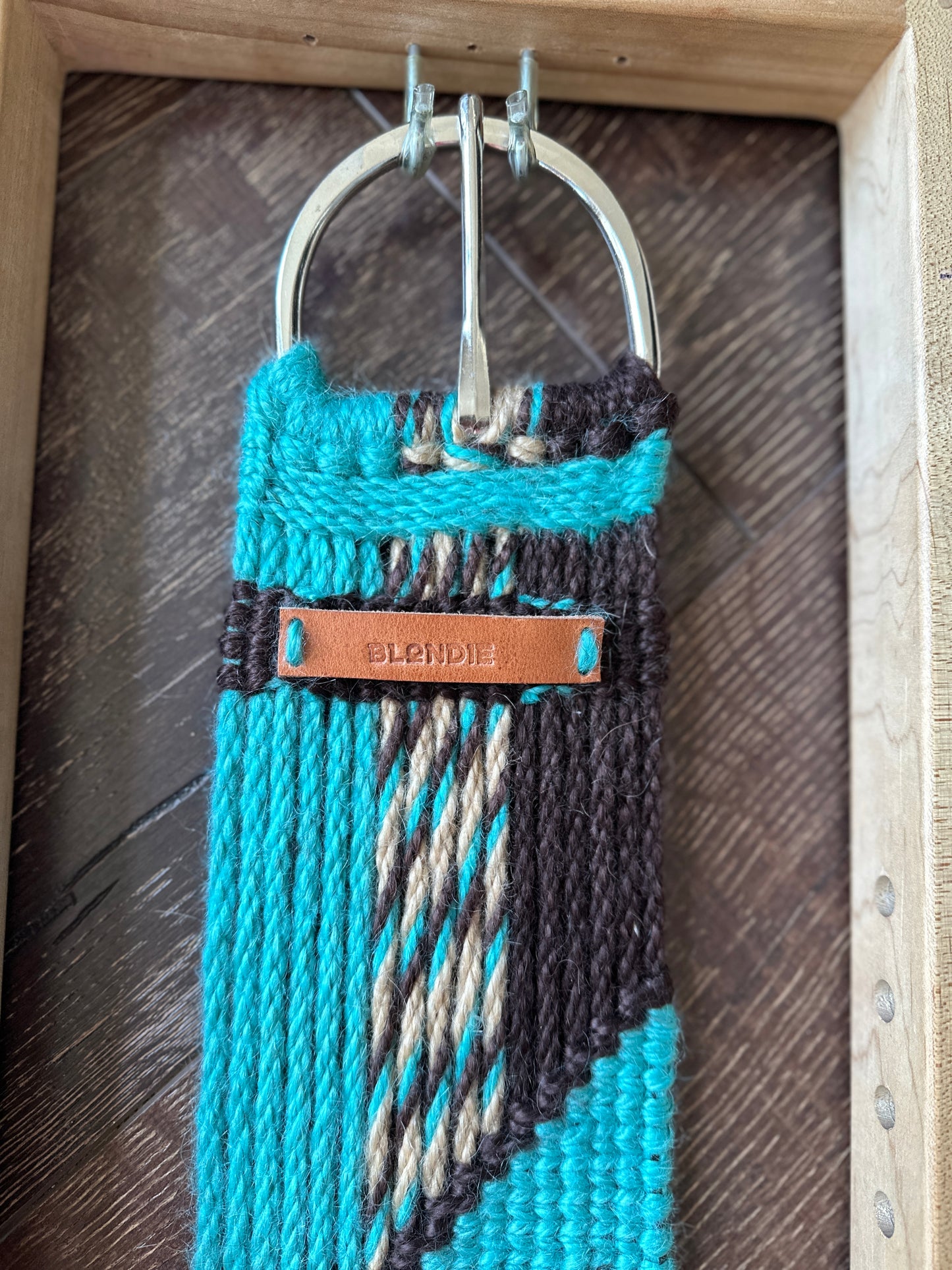 28" Straight Mohair Cinch