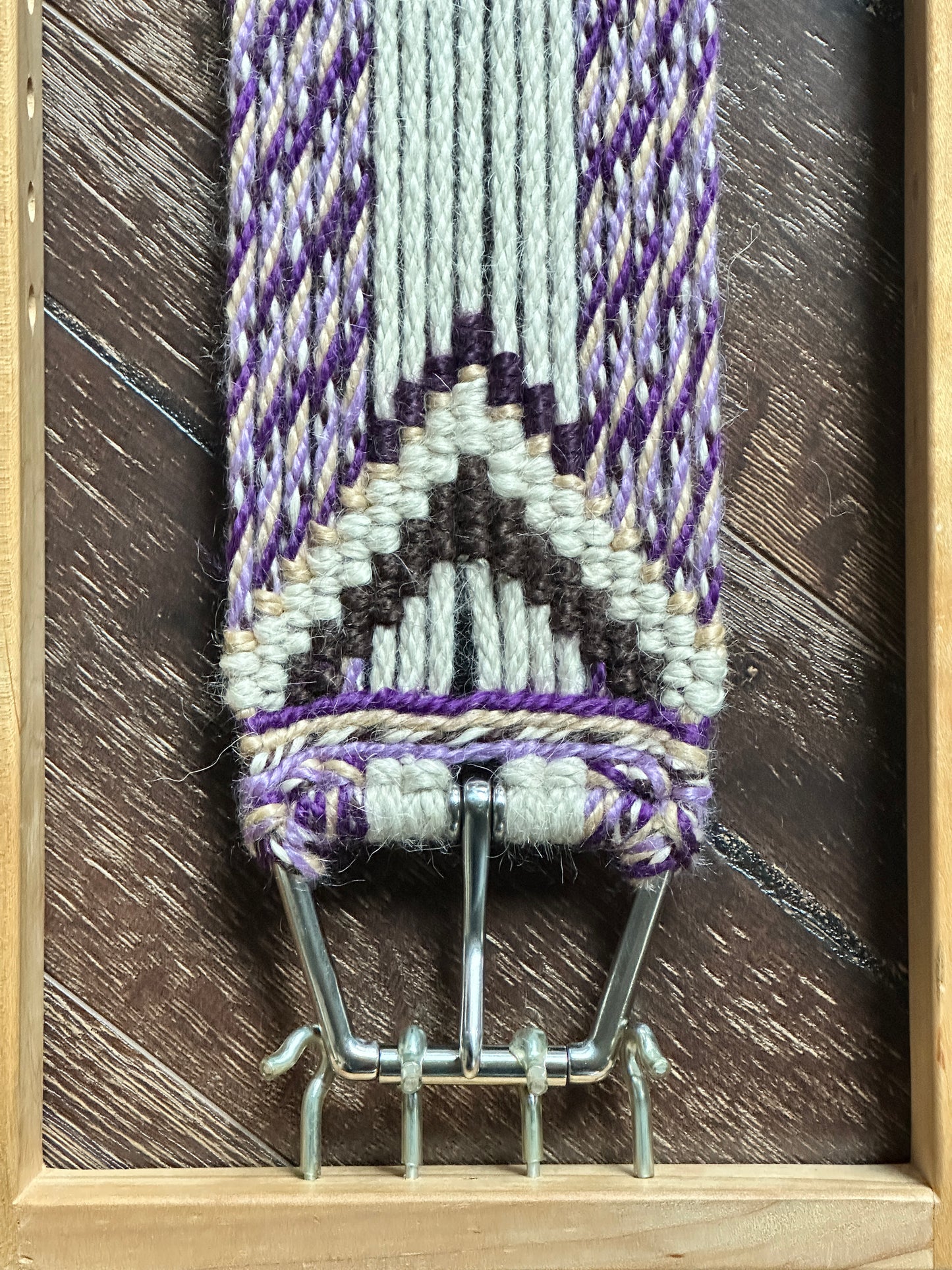 28" "Violet Vaquero" Mohair Cinch